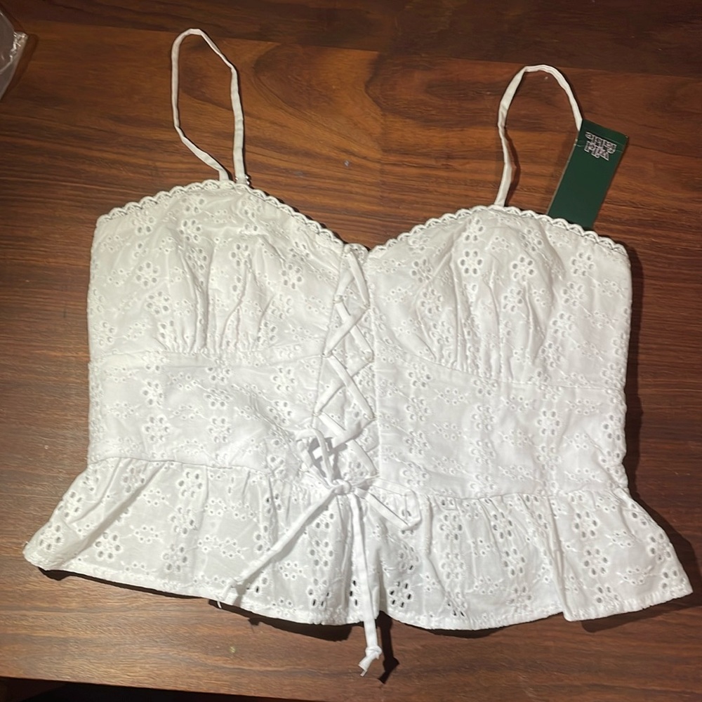 Wild fable eyelet crop top NWT